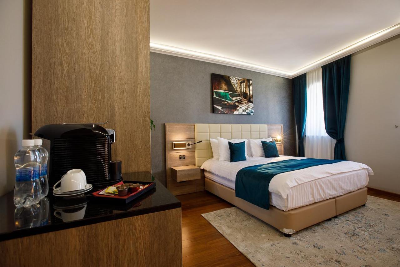 Hotel Casa Hrisicos Constanţa