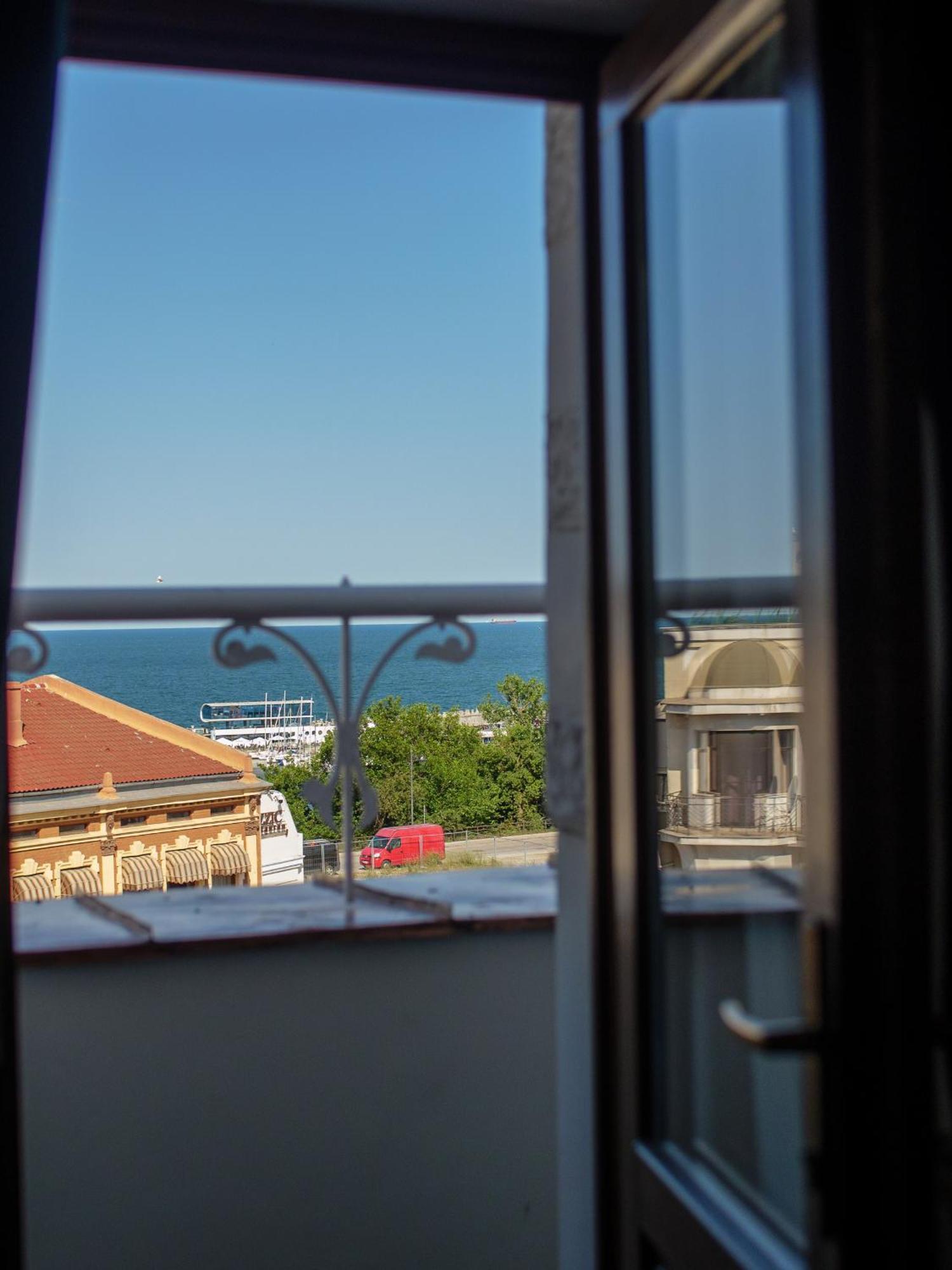 Casa Hrisicos Hotel 3*